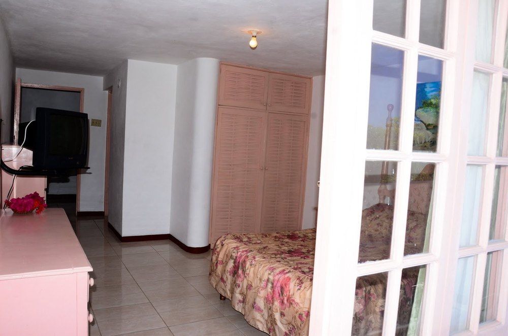 Marine View Hotel أوشو ريوس المظهر الخارجي الصورة
